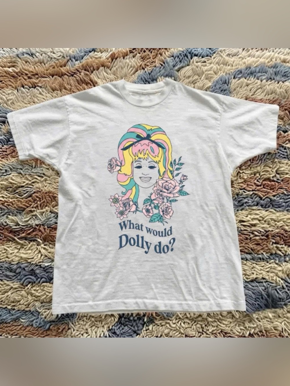 Vintage 80s White 'What Would Dolly Do?' Graphic Tee